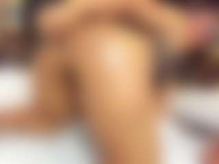 sara-tompsonn's Live Sex Cam Show
