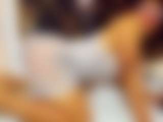 sara-tompsonn's Live Sex Cam Show