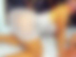 sara-tompsonn's Live Sex Cam Show