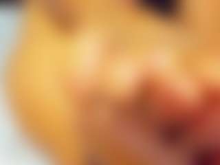 Live cam show with sara-tompsonn - Big Tits Small Tits on TeamSkeetLive