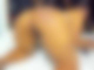 Live cam show with sara-tompsonn - Cute on Camsoda