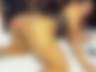 sara-tompsonn's Live Sex Cam Show