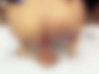 sara-tompsonn's Live Sex Cam Show