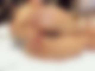 sara-tompsonn's Live Sex Cam Show