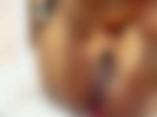 sara-tompsonn's Live Sex Cam Show