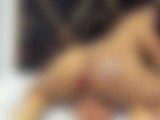 sara-tompsonn's Live Sex Cam Show