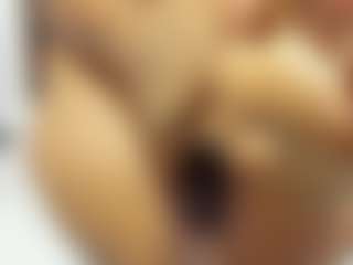 sara-tompsonn's Live Sex Cam Show