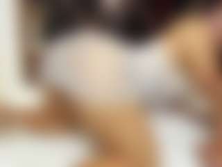 Live cam show with sara-tompsonn - Role on Camsoda