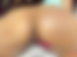 sara-tompsonn's Live Sex Cam Show