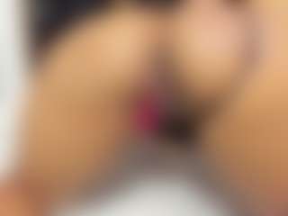 sara-tompsonn's Live Sex Cam Show