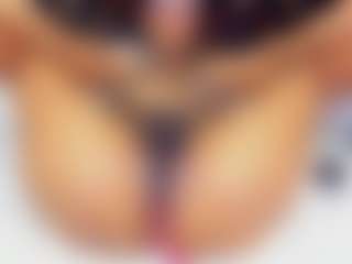 sara-tompsonn's Live Sex Cam Show