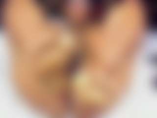 sara-tompsonn's Live Sex Cam Show