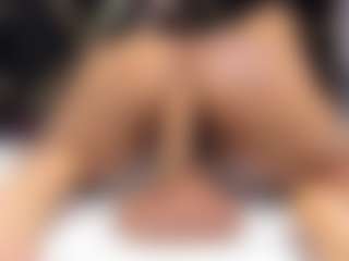 sara-tompsonn's Live Sex Cam Show