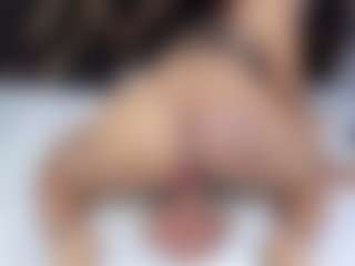 sara-tompsonn's Live Sex Cam Show