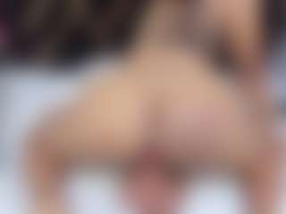 sara-tompsonn's Live Sex Cam Show