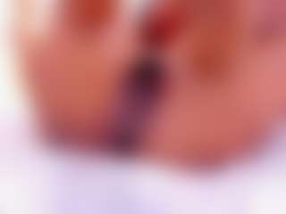 sara-tompsonn's Live Sex Cam Show