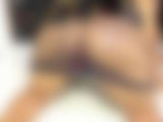 sara-tompsonn's Live Sex Cam Show