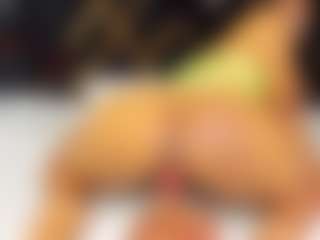 sara-tompsonn's Live Sex Cam Show