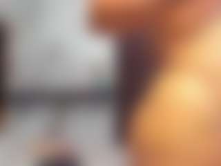 sara-tompsonn's Live Sex Cam Show