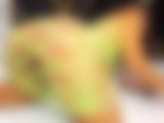 sara-tompsonn's Live Sex Cam Show