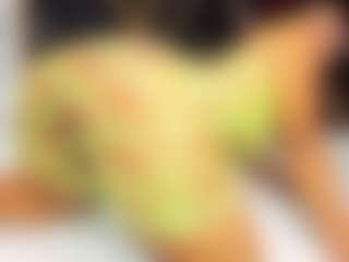 sara-tompsonn's Live Sex Cam Show