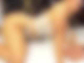 sara-tompsonn's Live Sex Cam Show