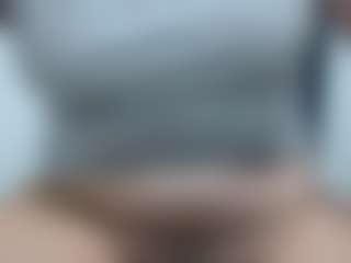 Moon's Live Sex Cam Show