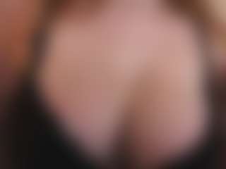 Live cam show with tracy-blair - Granny BBW on fuklive.com