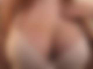 Live cam show with tracy-blair - Striptease Granny on madthumbs
