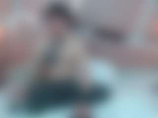 Live cam show with xhotdesire-fx - Average on friskycurves.com