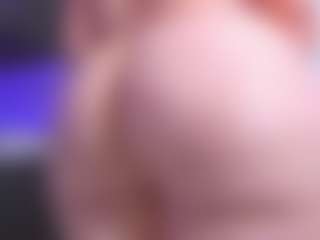 Live cam show with Franshesskaa - MILF on live18s.com