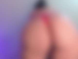 Franshesskaa MILF webcam performer live streaming