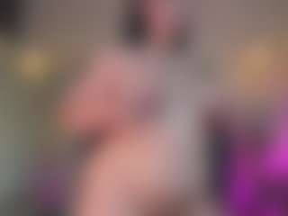 Franshesskaa MILF webcam performer live streaming