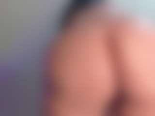Franshesskaa MILF webcam performer live streaming