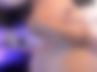 Live cam show with Franshesskaa - BBW Dildo on Camsoda