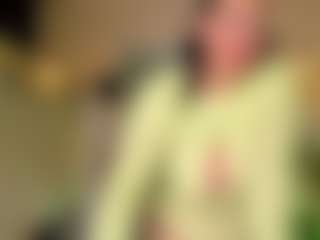 Live cam show with Franshesskaa - Brown Eyes Mature on Camsoda