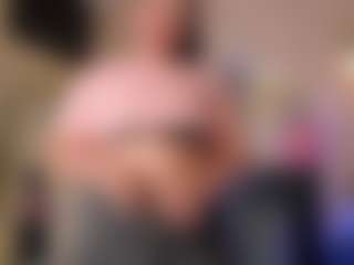 Franshesskaa MILF webcam performer live streaming