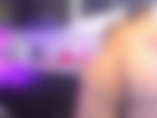 Franshesskaa's Live Sex Cam Show