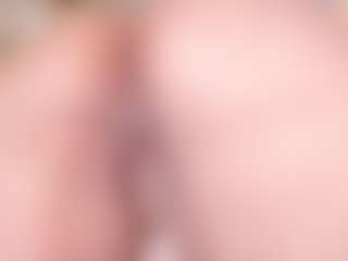 Live cam show with Franshesskaa - Striptease on AdultVida.com