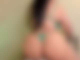 Live cam show with Franshesskaa - Camel Toe on Camsoda Late Night