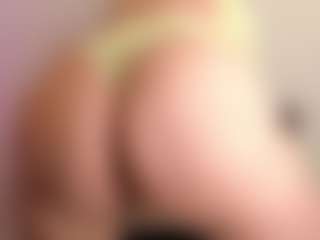 Live cam show with Franshesskaa - Anal Toys on Soda Cam