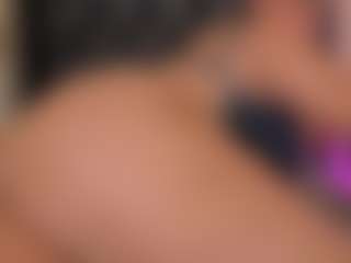 Live cam show with Franshesskaa - Public Mature on live18s.com