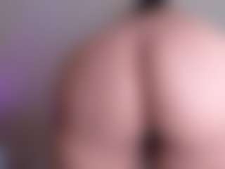 Live cam show with Franshesskaa - Spank Mature on Camsoda