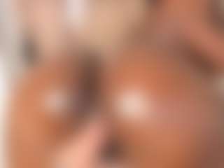 Live cam show with Lilian-Starfire - Ebony on Camsoda