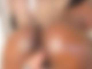 Live cam show with Lilian-Starfire - Shaved Pussy on Free Soda