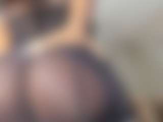 Live cam show with Lilian-Starfire - Ebony on StripNow | colombia