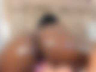 Live cam show with Lilian-Starfire - Ebony on Milfs Live | colombia