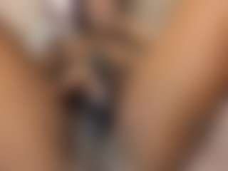 Live cam show with Lilian-Starfire - Black Squirt on Milf Play