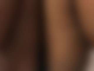 Live cam show with Lilian-Starfire - Facial Piercings on StripNow