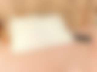 Live cam show with Lilian-Starfire - Ebony Teen (18+) on Fling VIP Chat